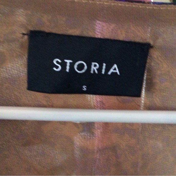 Storia Elegant Blue and Mustard Wrap Blouse - Picture 3 of 4